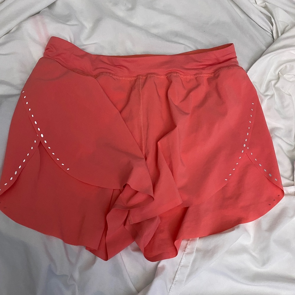 Lululemon High Rise Find Your Pace Shorts Raspberry Cream